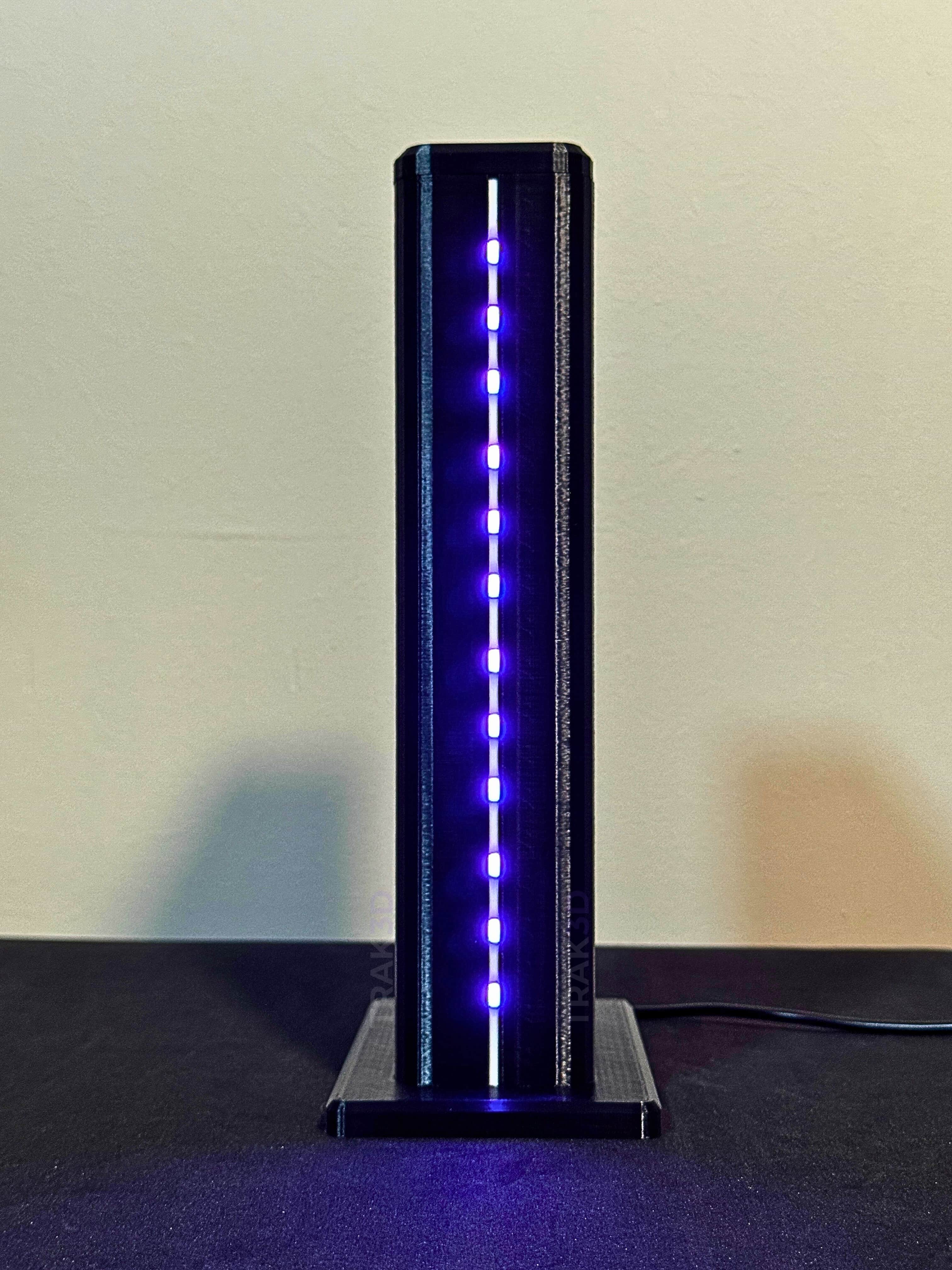 TRAKTIC X1 – RGB Işıklı Gaming Kulaklık Standı | Uzaktan Kumandalı, USB Güç Bağlantılı, Premium Tasarım