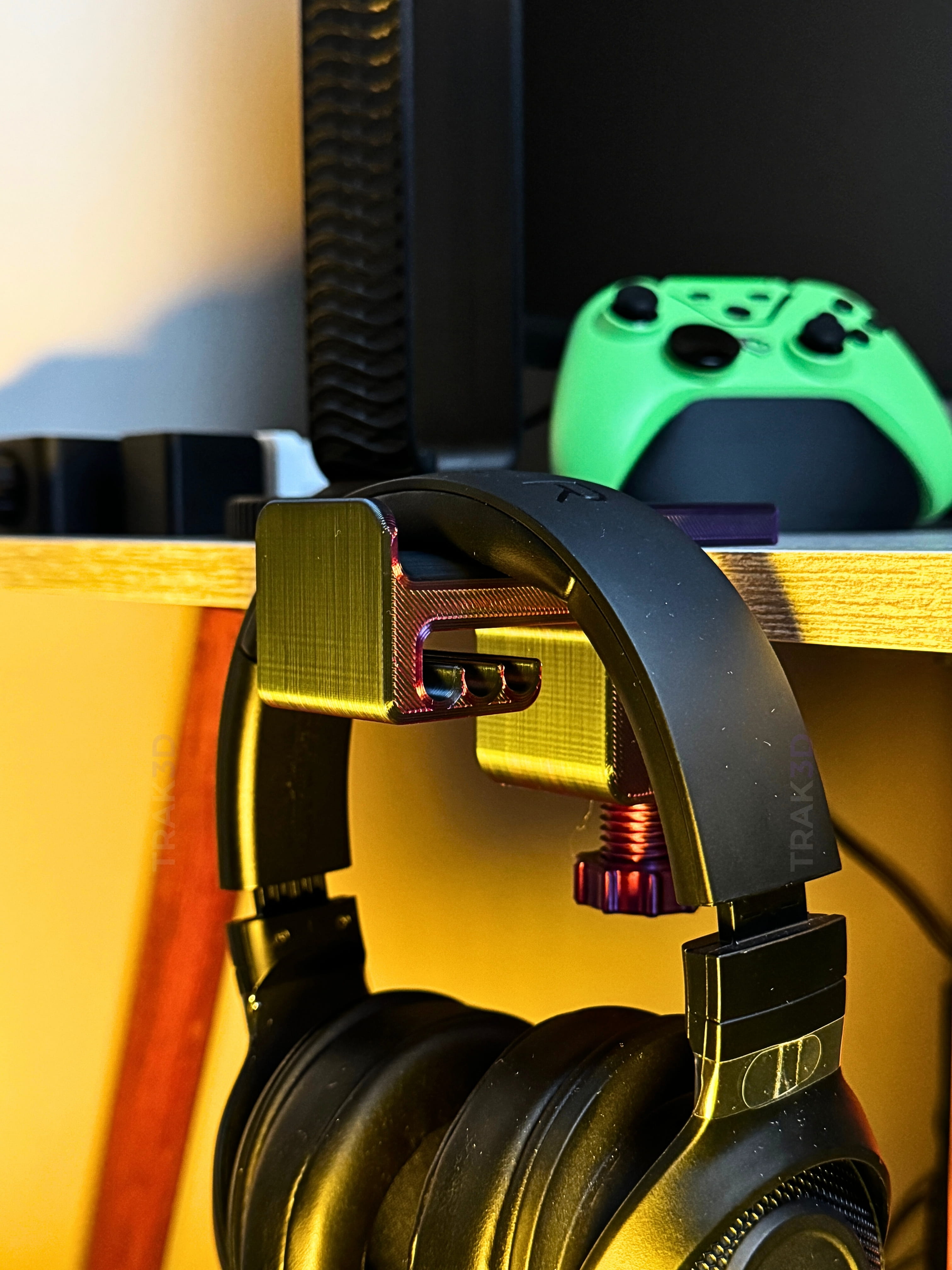 TRAK3D Siyah-Mor Asılabilir Kulaklık Standı | 3D Premium Tasarım | Gamer Masa Kenarı Aksesuarı | Galactic Shade Limited Edition
